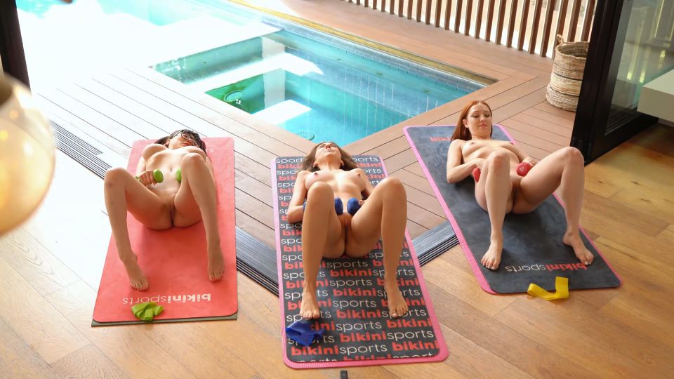 [K2S.CLUB] Lady In The Streets (elliejames), Stella Loving - Venice House Naked Weights - 4K 2160P