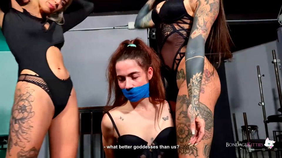 Poor Girl Bullied by Two Tall Girls (Fetish porn)