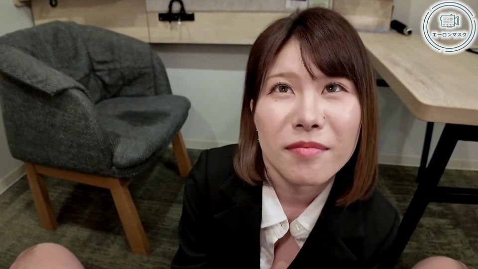 FC2PPV 4699331 ★顔出し★素人さんがえっちな事をしにやってきた！ケース＃86　こんなOLいたら仕事にならない！スーツ姿で駅弁＆爆乳パイズリ攻撃！ユリさん（23）の場合