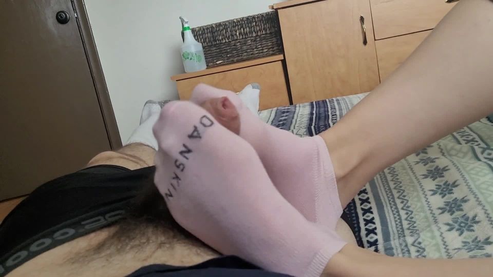 Shy teen teases cock for cumshot on her socks Sex Clip V...