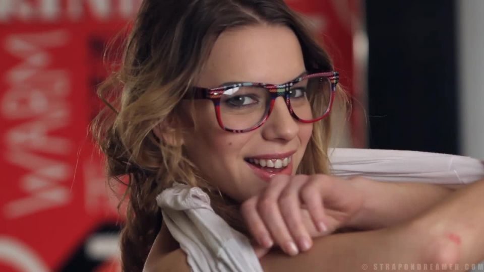 Video porno de clip de sexo de Bernice Descargar Mp4