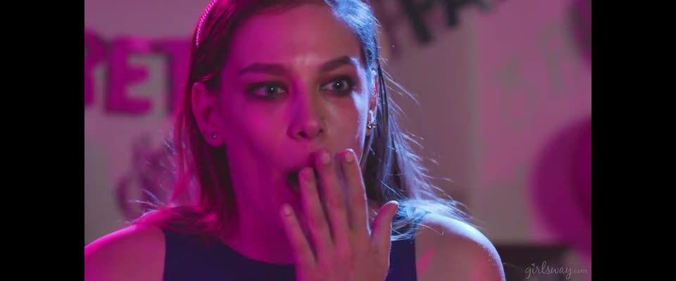 The Bachelorette 1: Public Indecency!!!