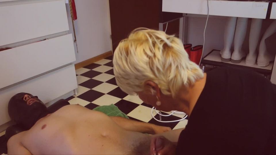 Rene62 & perfectnursexhamster com 5610139 foot job foot fetisch cum huge load nurse doctor 720p