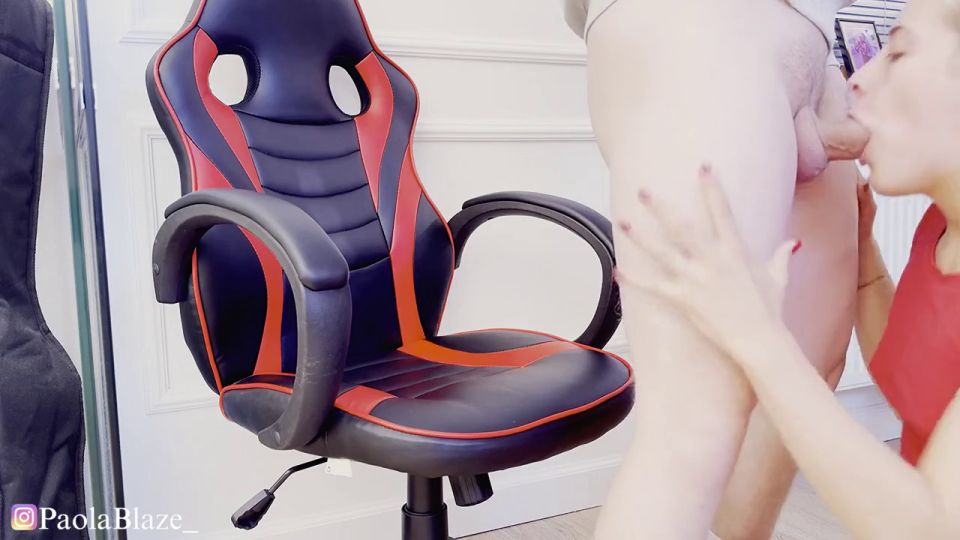 MaxBlaze,PaolaBlaze - My stepsister annoys me when I'm playing on the console