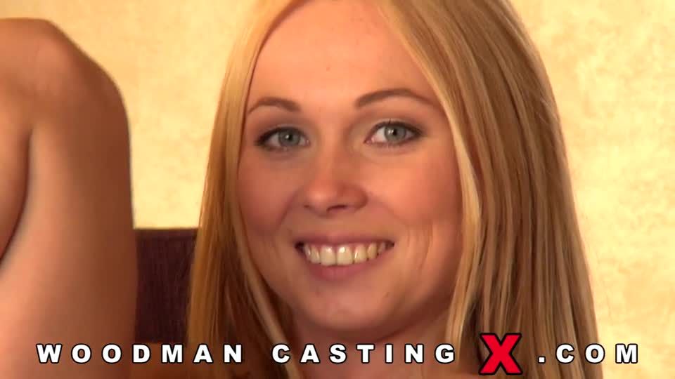 Lina Napoli (Femdom porn)