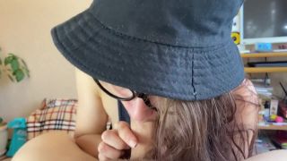 Chica de playa me hace mamada - Mamada