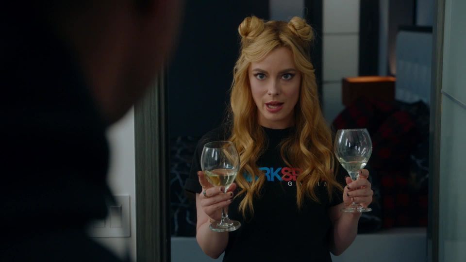 Gillian Jacobs - Angie Tribeca s04e03 (2019) HD 1080p - (Porno de Celebridad)