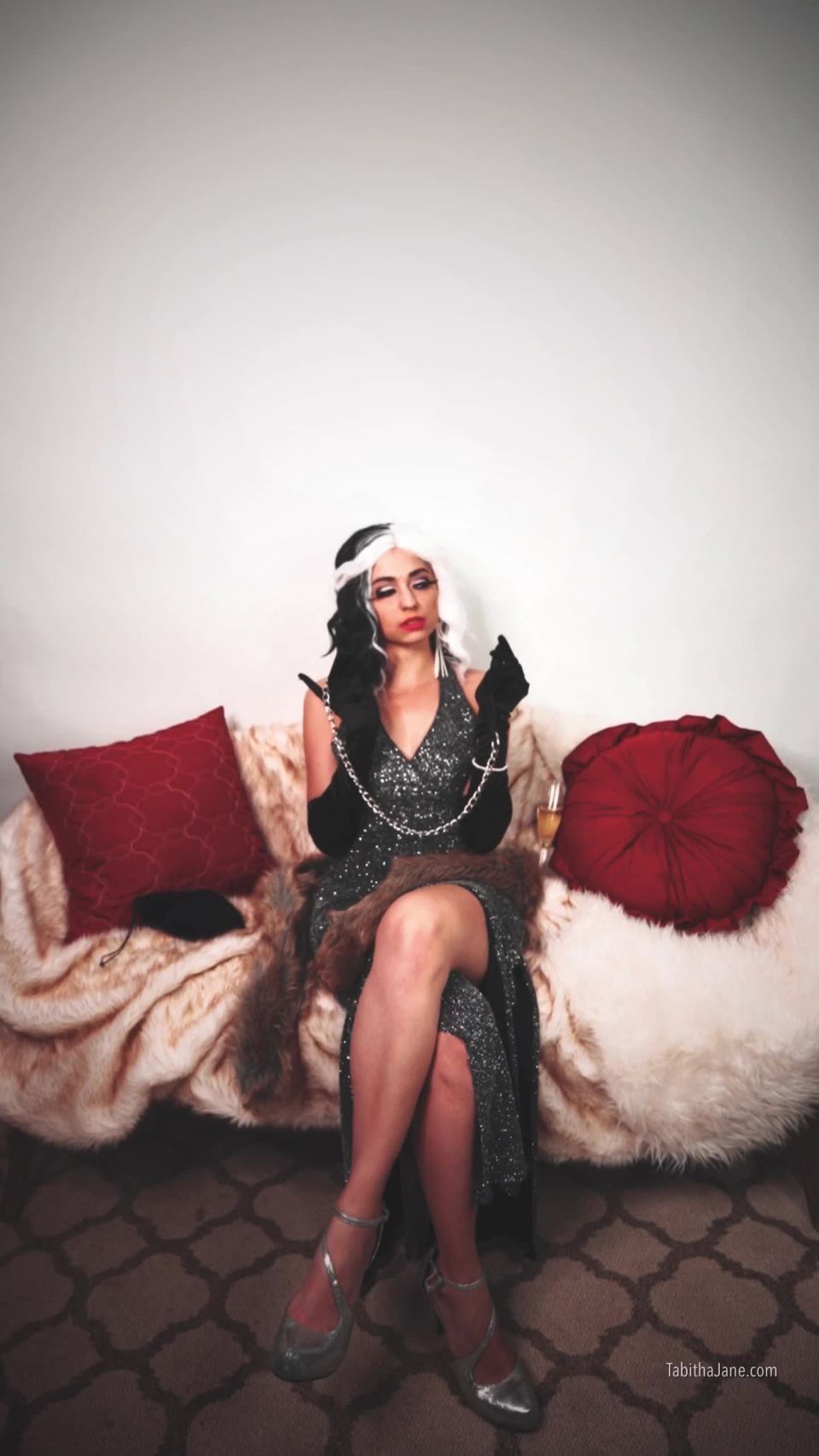 Pt 3 TheTabithaJane - Cruella Collars Her Toy