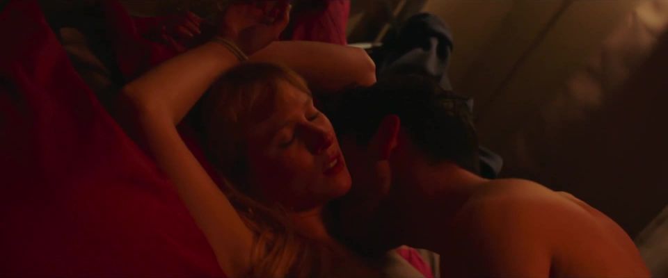 Sarah-Megan Allouch, Adele Wismes - Ames soeurs (2018) HD 1080p - [Celebrity porn]