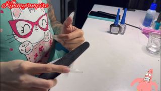 KimmyVampire - Blog 1 Doing my Nails To a CustomeVid