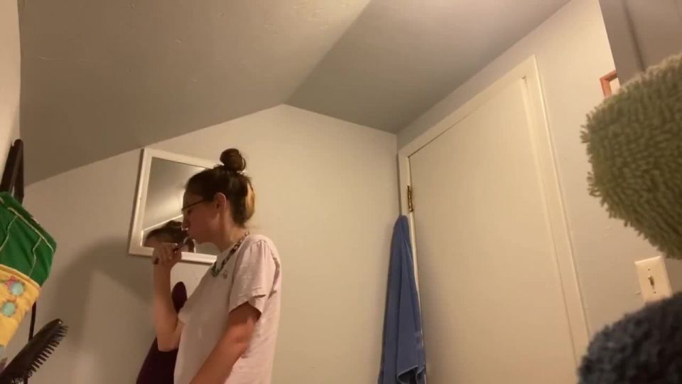 online clip 21  webcam | hz 26736 | hidden camera