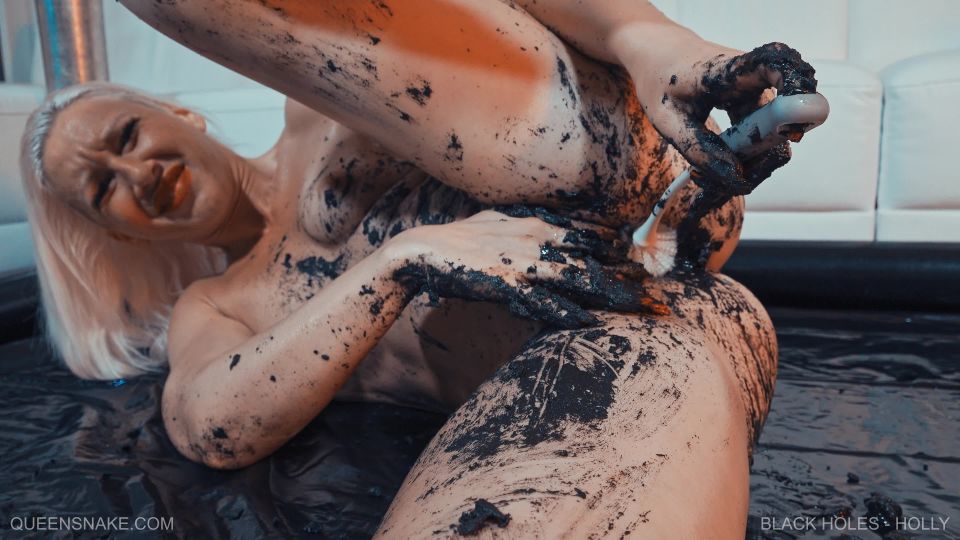 Fisting 2022 01 15 Holly - Black Holes - Fisting