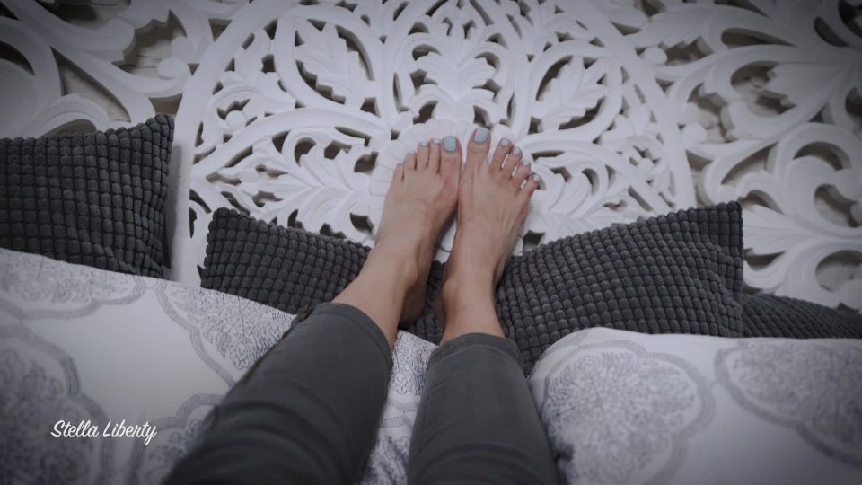 [GetFreeDays.com] Sl_newbluepedicure6 femdom lesbiana