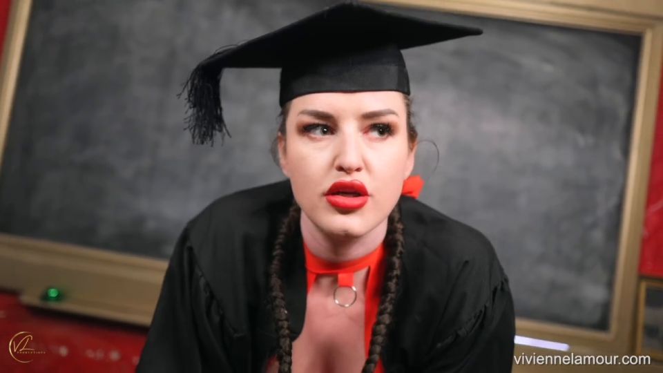 la final de la facultad (Porno femenino) Pegado en su graduación