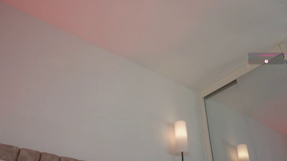 Alexxa DZ Emociona en el último escandaloso vídeo de 2025