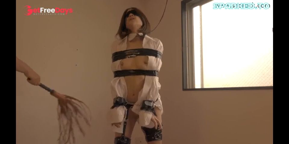 [Spanked.to] SaeRock - In An Empty Office Uncensored