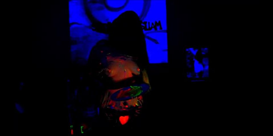 video 12 Sadie Hearts – Black Light Fun and Creampie on cuckold porn insect fetish