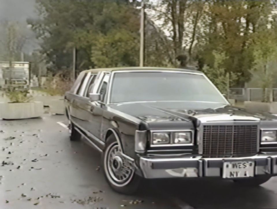 Georgina Lempin Drive in (1992)