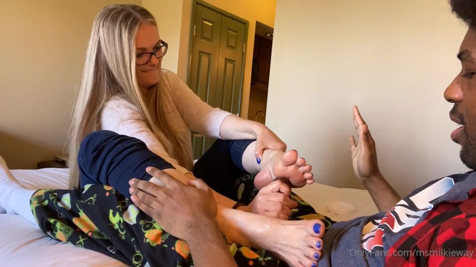 clip 2 msmilkieway I LOVE when he challenges me to get him to BUST A FAT NUT 2X back to back - handjob and footjob - handjob porn foot fetish website