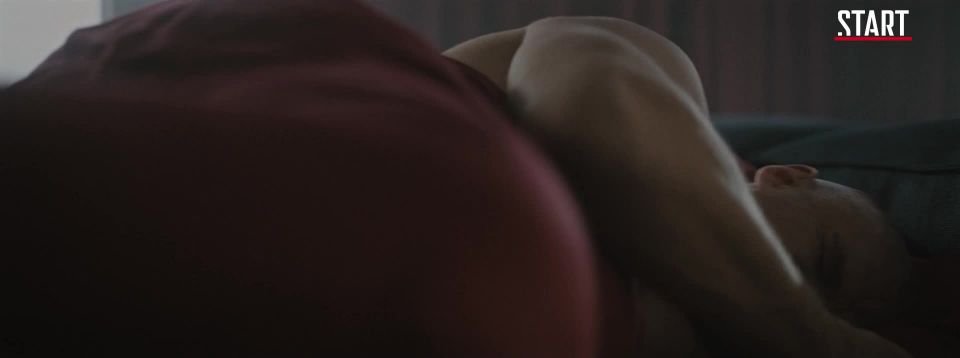 Ekaterina Malikova, Alena Mihailova - V kletke s01e05 (2019) HD 1080p - (Celebridad porno)