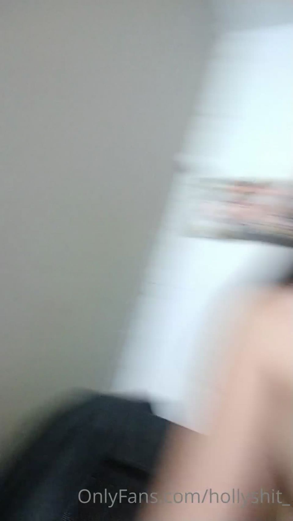 Holly mierda () Hollyshit - Quiero pasar mi lengua sobre tu ombligo te ata de la cama y te castiga tel 18-08-2020