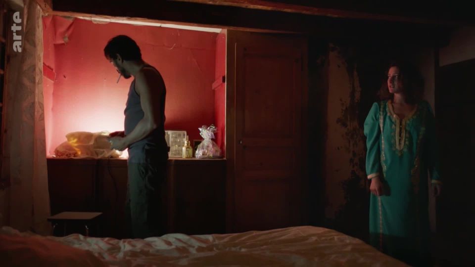 Lola Creton - Devoilees (2018) HD 1080p!!!