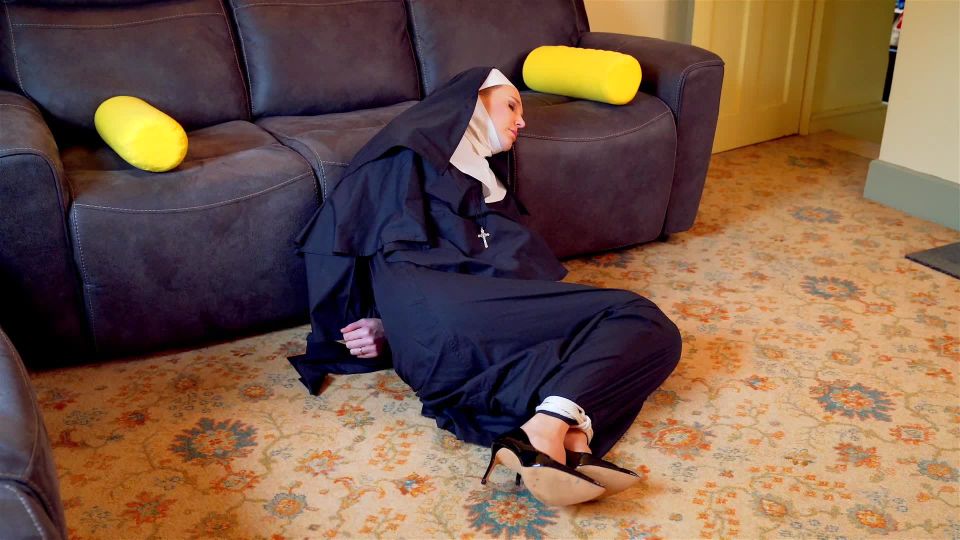 [GetFreeDays.com] Piernas en Nylons 2883 milf pantyhose