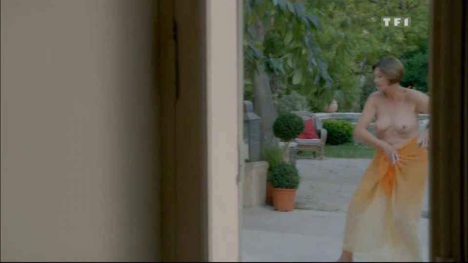 Marie Pape, Maeva Pasquali, Macha Meril, Christine Citti – A dix minutes des naturistes (2012)!!!