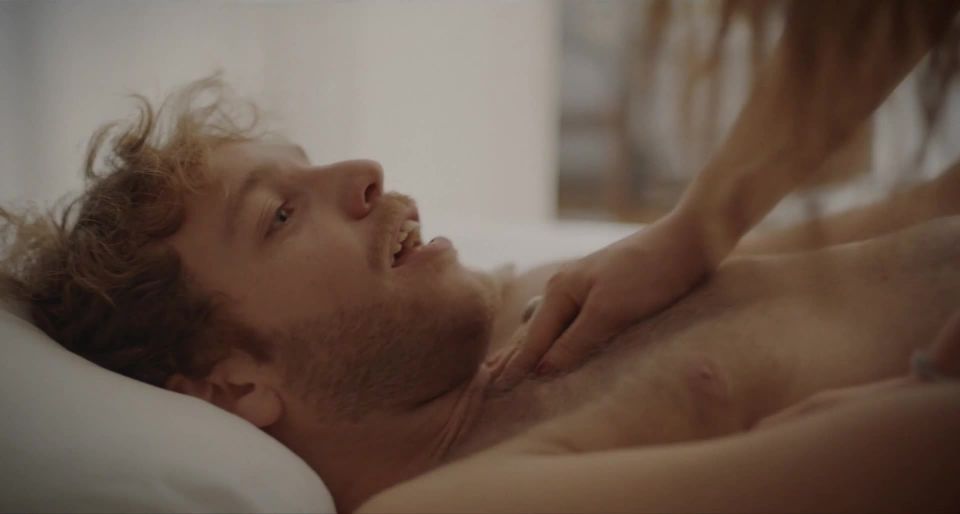 Paola Duniaud - Je suis partegé (2018) HD 1080p - (Celebridad porno)