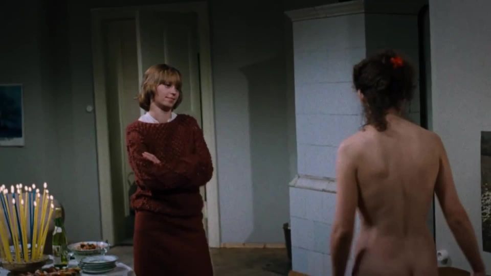 Katrin Sass, Marie Gruber - Der Traum vom Elch (1986) HD 1080p - (Porno de Celebridad)