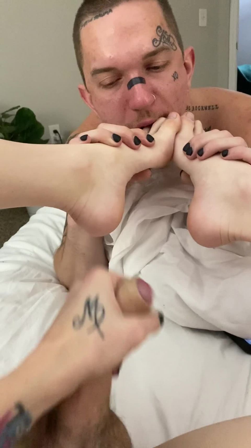 OnlyFans lanasummersxo-24-11-2020-1319444684-I have someone sucking my tits n someone sucking m