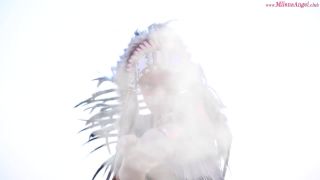 gratis adulto clip 11 Milena Angel en Anolia penacho de humo en adolescente