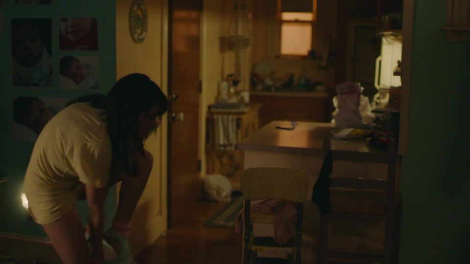 Frankie Shaw - SMILF s01e01 (2017) HD 1080p!!!