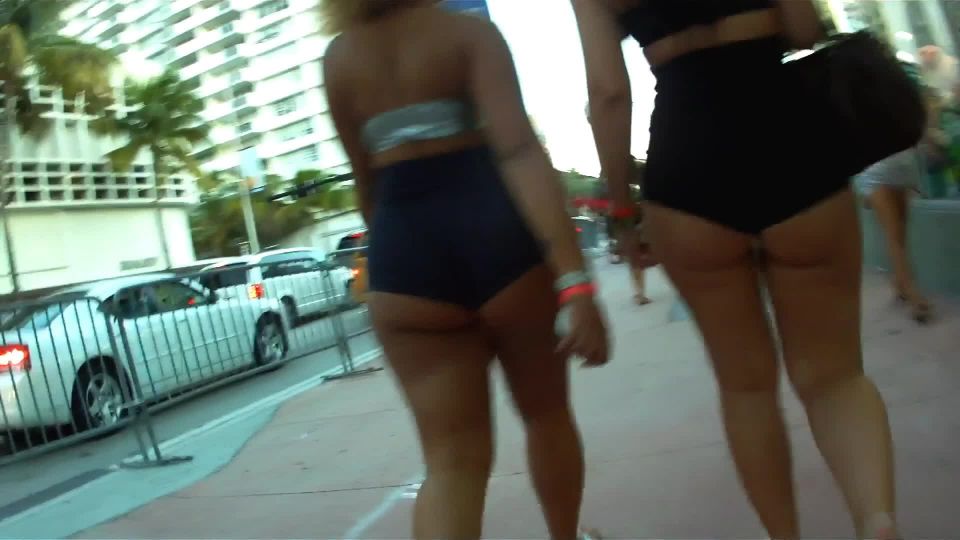 [SiteRip] CandidShapes 15