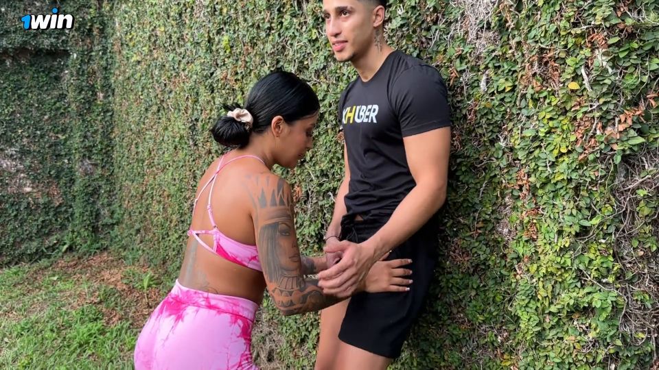 Mariana Martix - Ofrezco dinero a la chica tetona 1080P - Mariana Martix