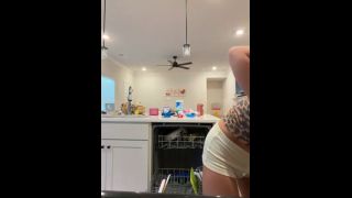 Sexy Natural Black BFFs Licking & Sucking Big Clits In Wild Lesbian Hookup Aali Kali Lesbian