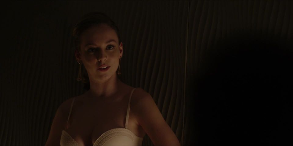 Danna Paola, Ester Exposito - Elite s01e01 (2018) HD 1080p - [Celebrity porn]