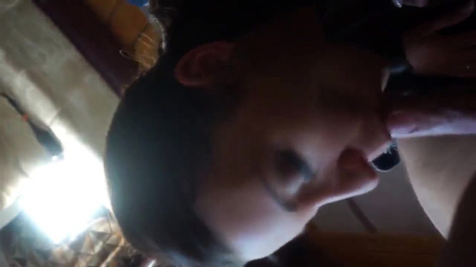 Julie se adaptó a su traje de cuero Nuevo d581cc3e85a3d