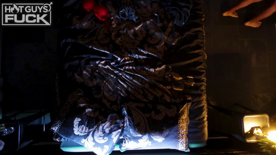 Halle Storm - Struggles To Get The Nut From A Newbie Vide...