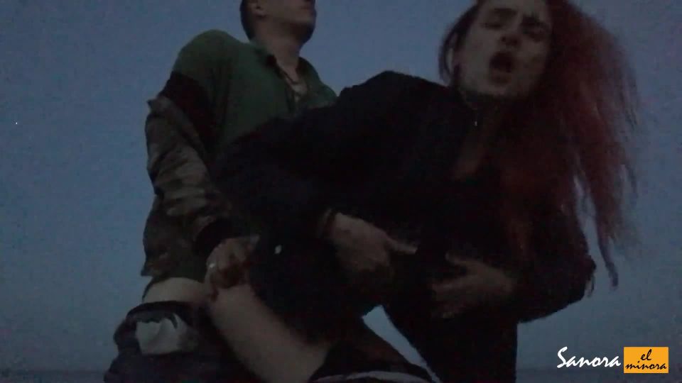 [Amateur] Sex on the beach from dusk to dawn