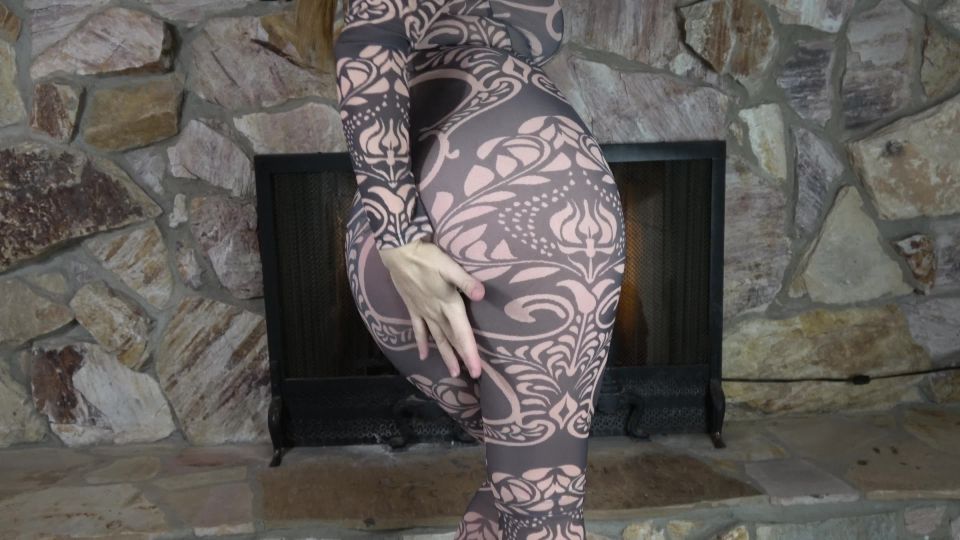 adult xxx clip 7 Ms Vivian Leigh - Eat it for Mommy on pov femdom foot worship