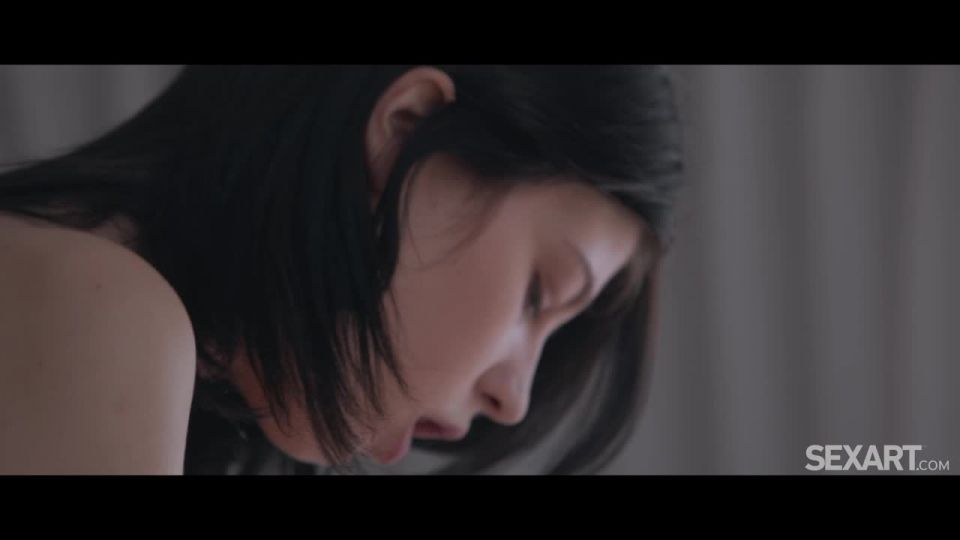 videoclip para adultos 2 Nessie Blue & Deny Lou – Hablas demasiado, en adolescente