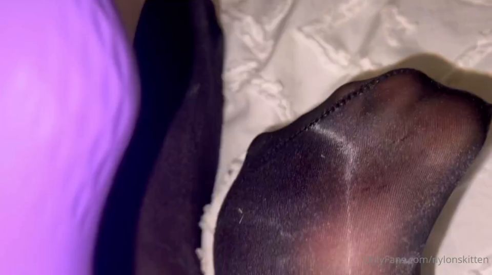 Nylonskitten hardcore Nylonskitten aka nylonskitten - 03-30-2024 OnlyFans Video - tickling my own nylon feet   my feet are so ticklish , that I video