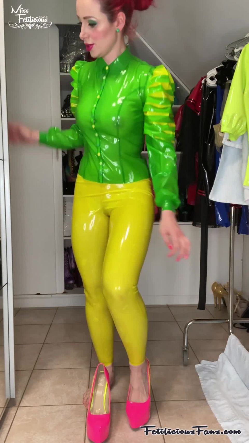 FetiliciousFans SiteRipPt 1Enjoying New Latex