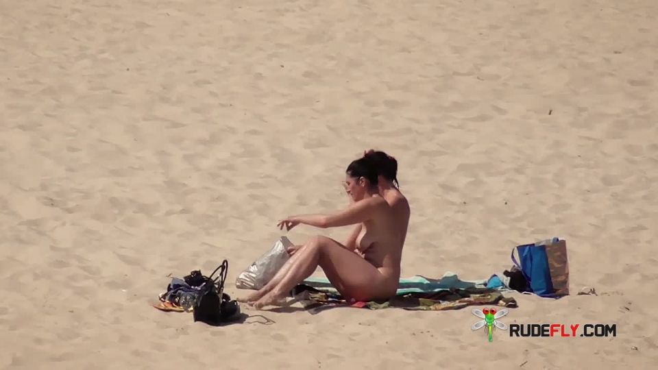 Everything this teen naturist does looks really  hot