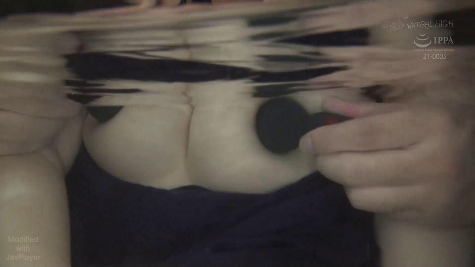 NHDTC-018 【モザイク破壊版】混浴風呂の中で湯あみ着をずらされ執拗な乳首イジリで抵抗できない美乳女