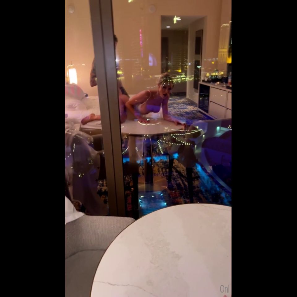 Emma Hix Has Sex In Her Wedding Dress Onlyfans (Amateur porn)