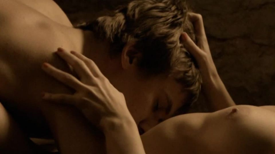 Hele Kore - Mina Olin Siin (2008) HD 720p - (Celebridad porno)