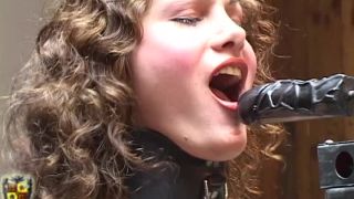 Casa de Gord20 09 26 (09 12 24) Petra - golpe de succión