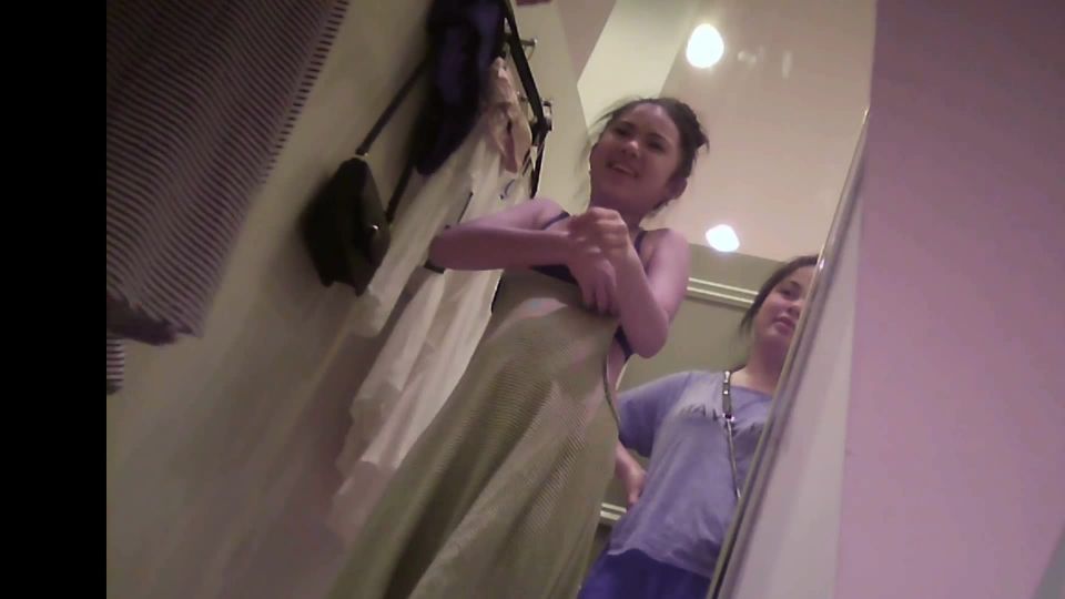 girls in the fitting room 26 